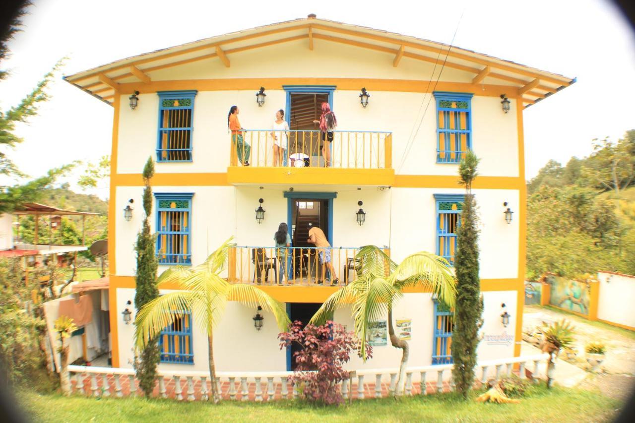 Alegria Hostel Boutique Guatape Bagian luar foto