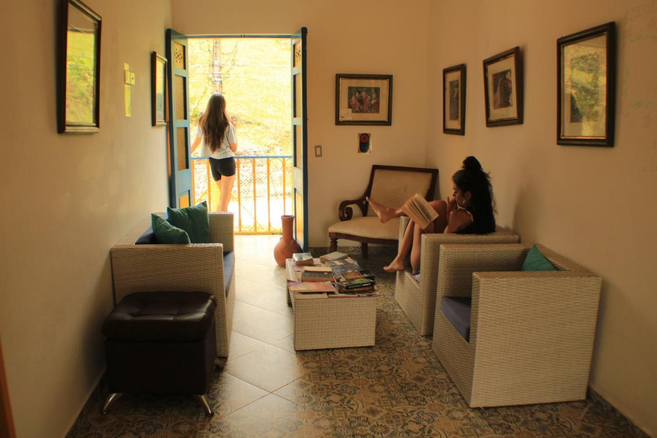 Alegria Hostel Boutique Guatape Bagian luar foto